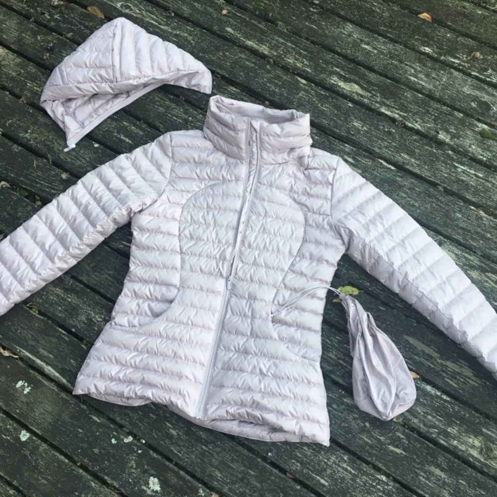 Lululemon Pack it Down Jacket Size 6 in Dune
